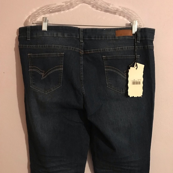 Women’s jeans by Diamante. Size 24. - Picture 5 of 6